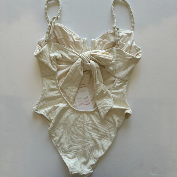 Dippin’ Daisy’s Saltwater One Piece - Picture 2 of 4